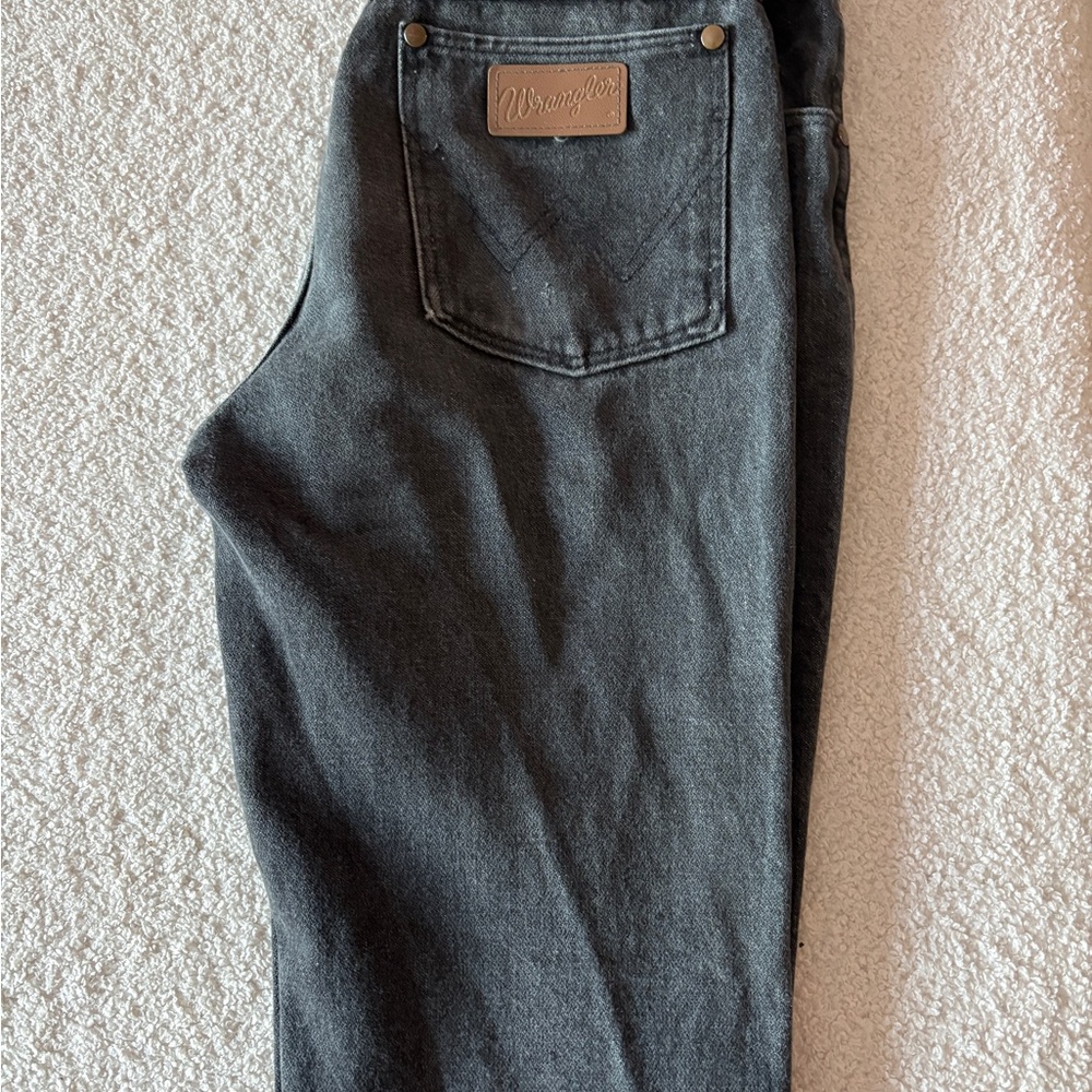 Wrangler Women’s Dark Gray Jeans